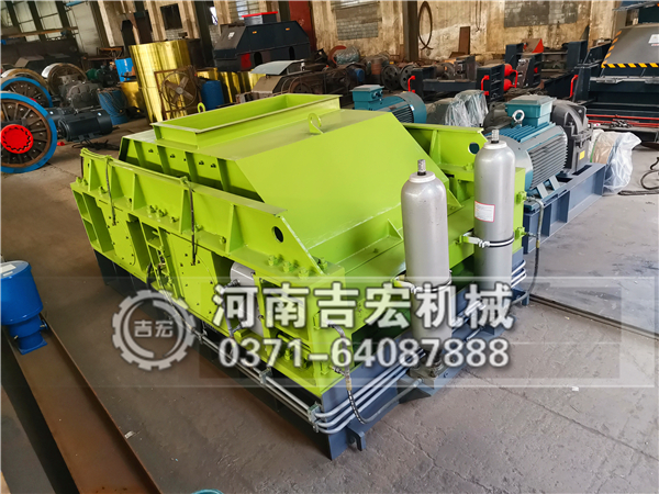 液壓對輥制砂機